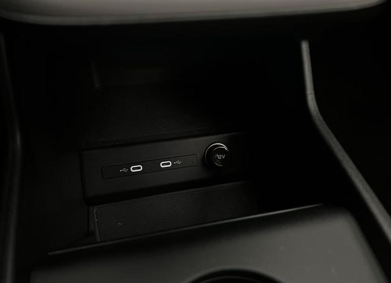 Audi Q4 50 e-tron Q Kamera Matrix - fotka 25 z 31