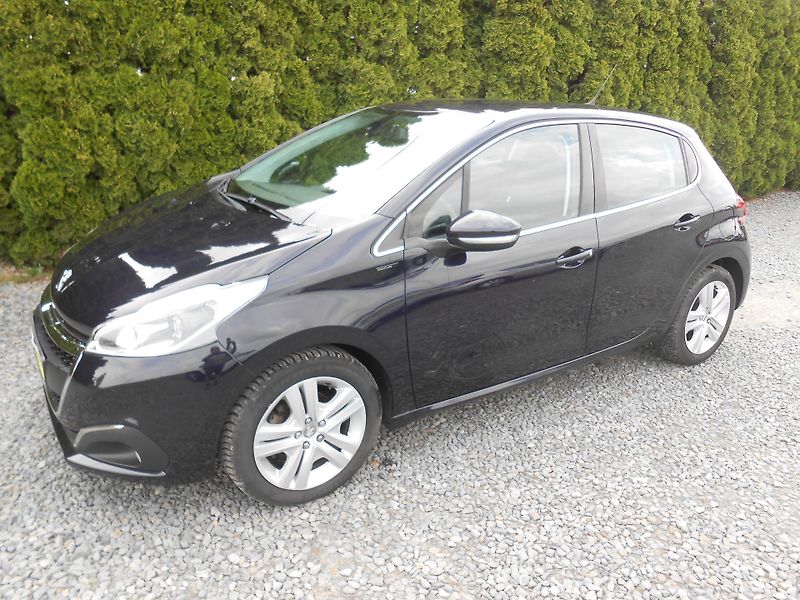 Peugeot 208 NAVIGACE,CHROM,LED!! - fotka 3 z 42