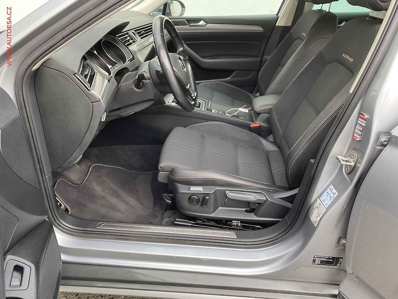 Volkswagen Passat (2017) 2.0TDi 4x4, ČR, Alltrack - fotka 9 z 21