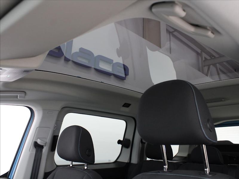 Ford Tourneo Connect 2,0 Eblue 4x4 7.míst Long ČR - fotka 24 z 25