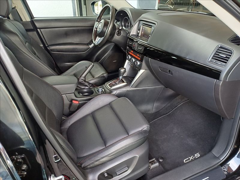 Mazda CX-5 2,2 AWD,129kW,AT,plná výbava,2 - fotka 13 z 33
