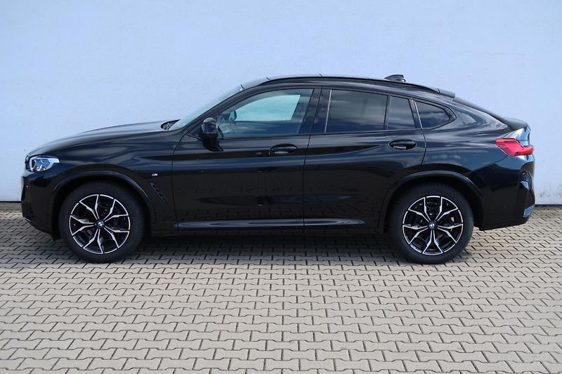 BMW X4 M40d - fotka 13 z 15