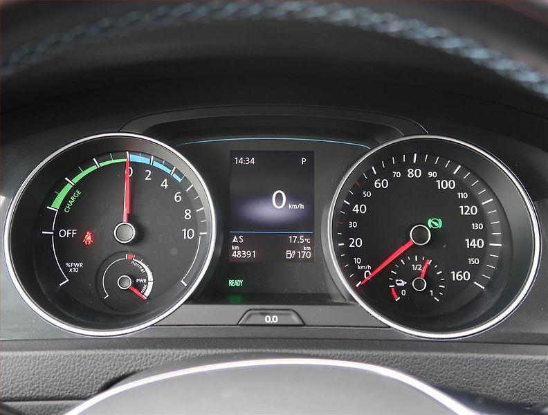 Volkswagen Golf (2020) 32 kWh - 37 Ah, SoH 92% - fotka 11 z 21