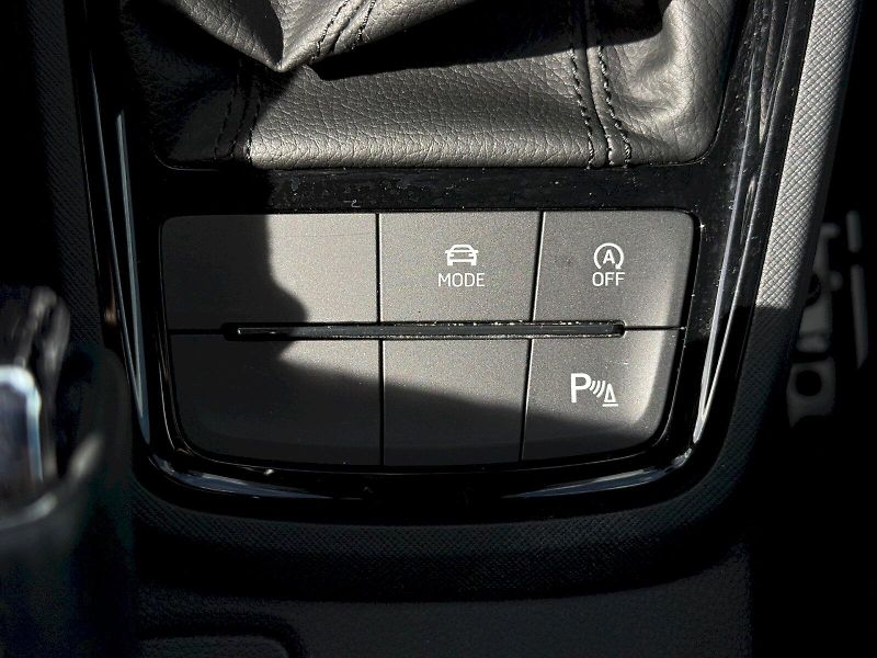 Škoda Kamiq (2025) 1.0 TSI 85 kW TopSelection - fotka 12 z 24