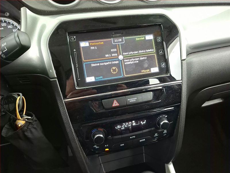 Suzuki Vitara (2018) 1.6 VVT, Automat, Tempomat - fotka 12 z 19