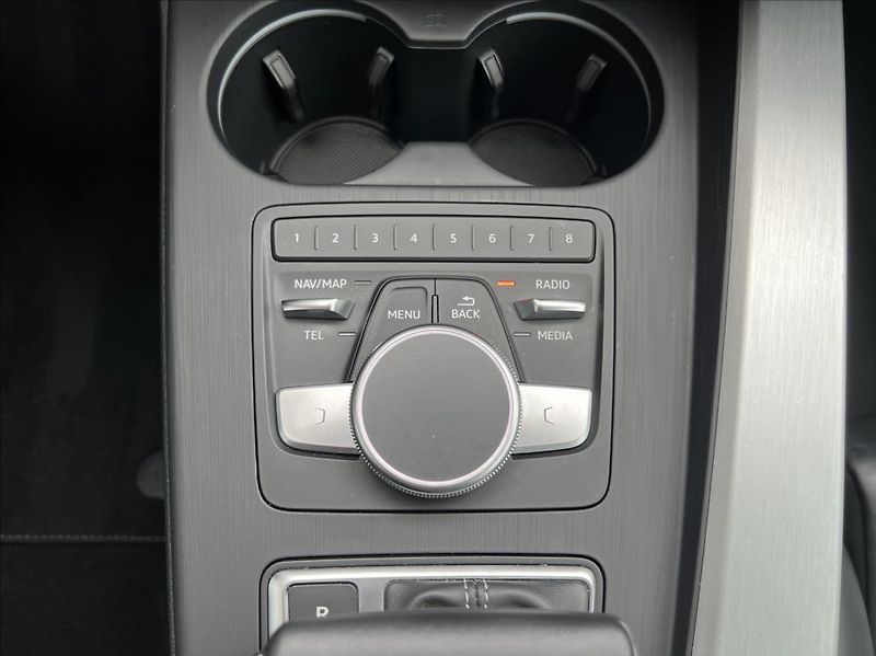 Audi S5 3,0 TDi QUATTRO / LED / MASÁŽE - fotka 38 z 49