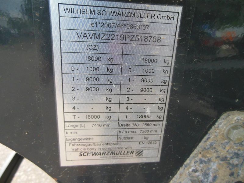 Schwarzmüller Z2, Zvedací náprava - fotka 23 z 23