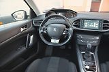 Peugeot 308 (2017) SW 1.2 96kW Allure / AUTOMAT - náhled 19