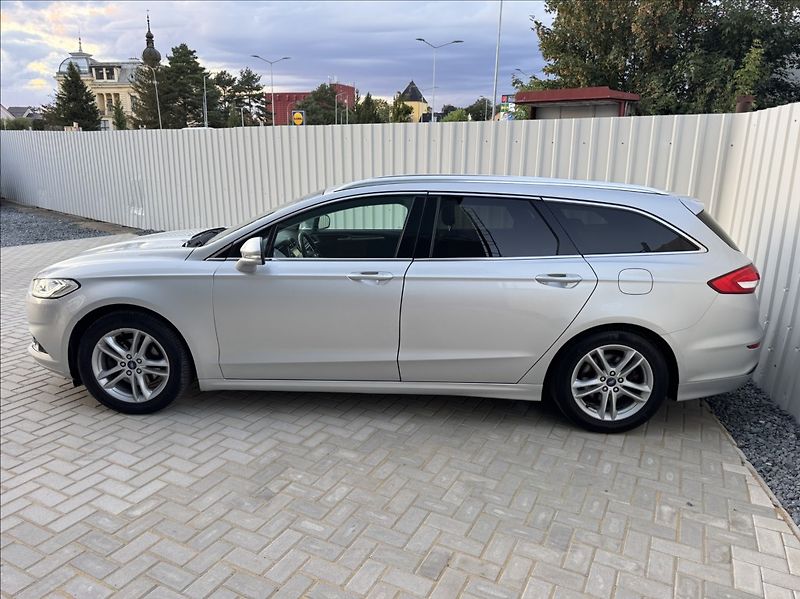 Ford Mondeo 2,0 TDCi TITANIUM tažné ČR - fotka 4 z 50
