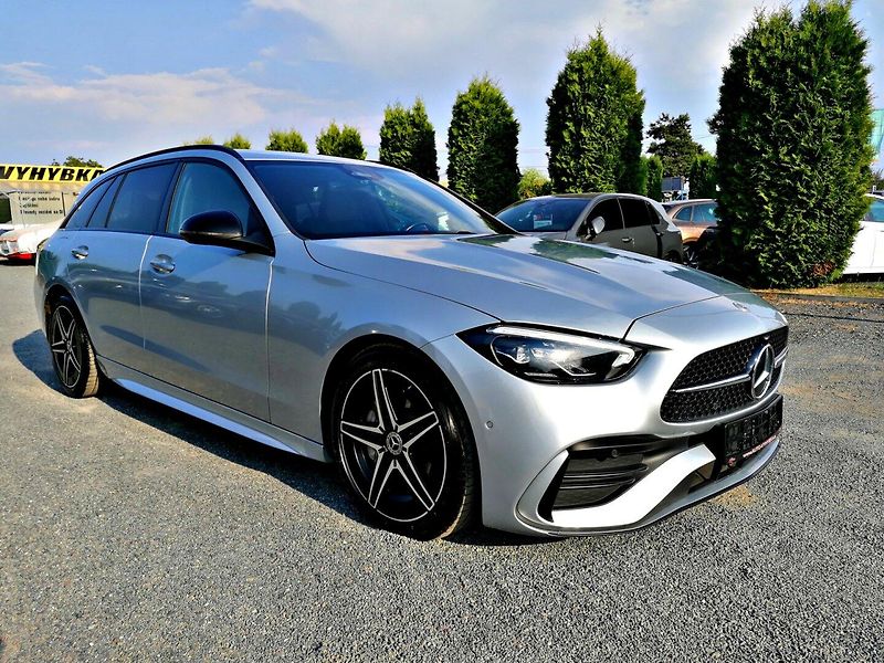 Mercedes-Benz Třídy C (2022) 200 D AMG - fotka 3 z 42