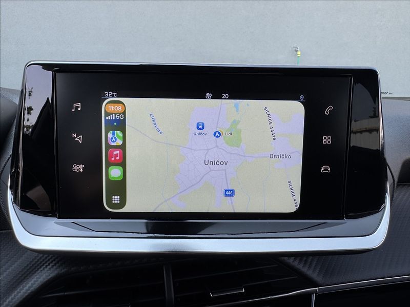 Peugeot 2008 1,2 i ALLURE DPH 1.maj původČR - fotka 41 z 50