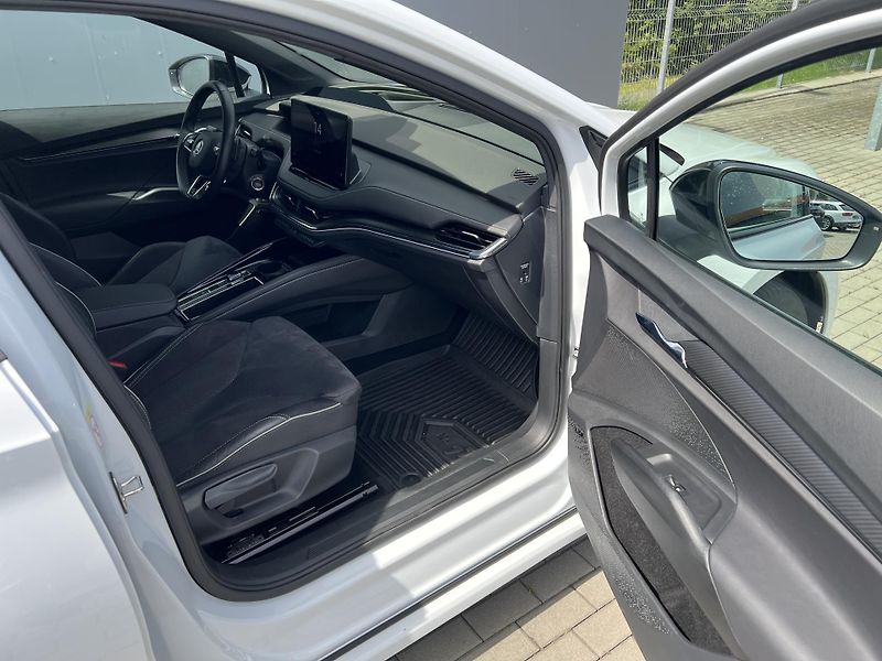 Škoda Enyaq (2023) Sportline*150kW*DPH - fotka 41 z 47