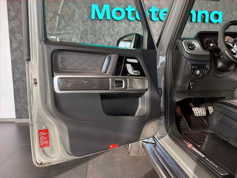 Mercedes-Benz Třídy G (2023) G 63 AMG Brabus - fotka 12 z 27