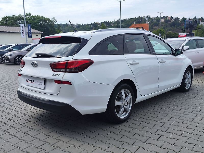Hyundai i30 1.4 T-GDI/103kW Trikolor Kom - fotka 5 z 32