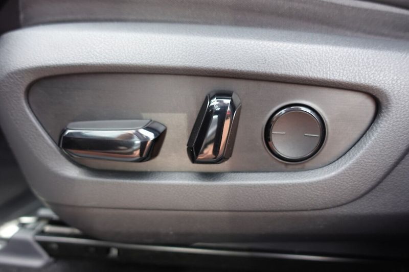Lexus RX 500h RX500h F Sport Plus - fotka 12 z 39