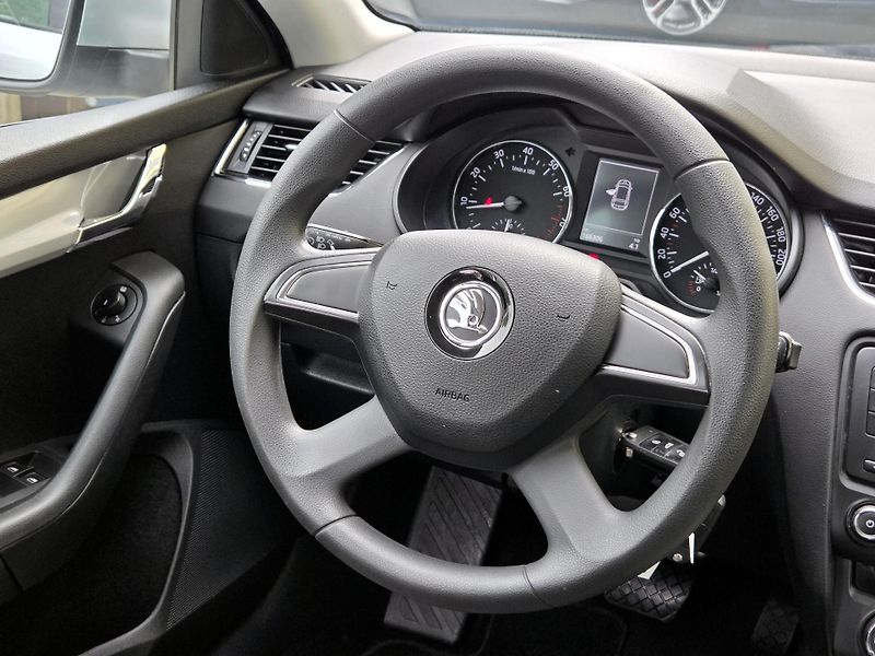 Škoda Octavia 1,2TSi DSG SERV.ŠKODA - fotka 30 z 47