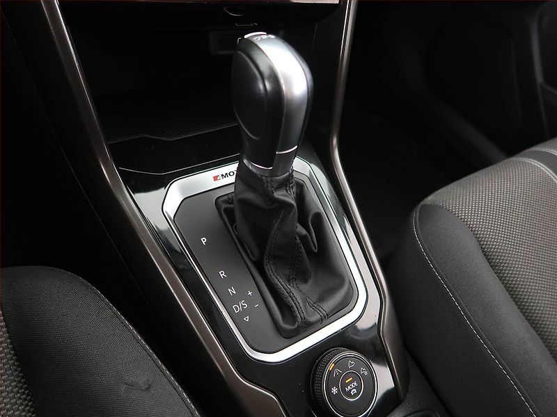 Volkswagen T-Roc (2019) 2.0 TDI 4Motion - fotka 13 z 19
