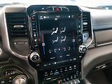 Dodge RAM (2025) 5.7 V8 Laramie Sport 6 LIFT - náhled 32