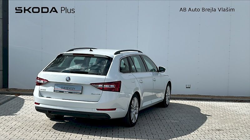Škoda Superb (2018) COMBI / 2.0 TDI / 110 kW / 7DS - fotka 2 z 25