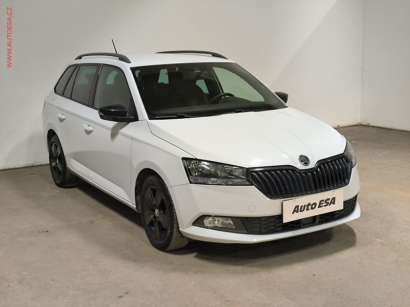 Škoda Fabia (2021) 1.0 TSi, Sport, navi, TZ - fotografie inzerátu
