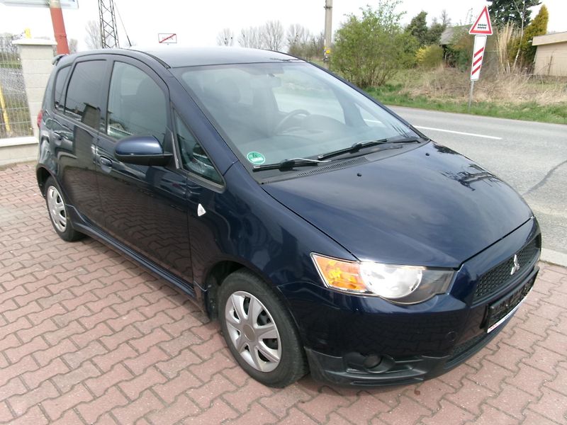 Mitsubishi Colt (2012) 1,3i - ZADÁNO  - fotka 8 z 25