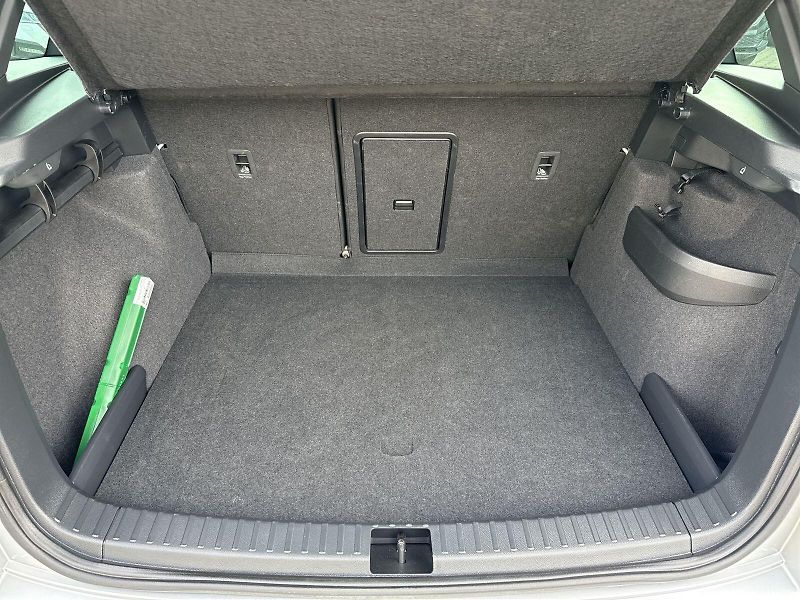 Škoda Karoq (2025) 2.0 TDI 4x4 DSG Sportline - fotka 30 z 36