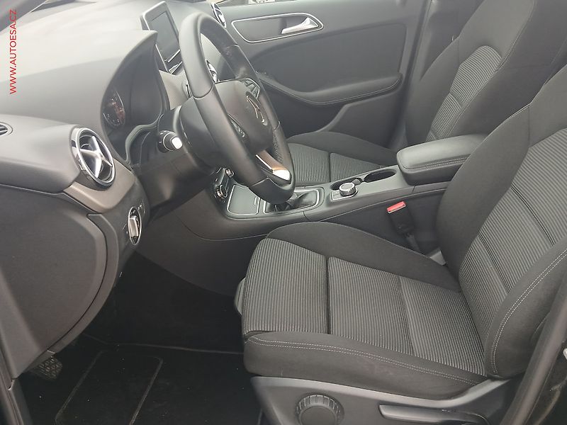 Mercedes-Benz Třídy B (2016) 1.6i B180, ČR, +kola - fotka 9 z 20