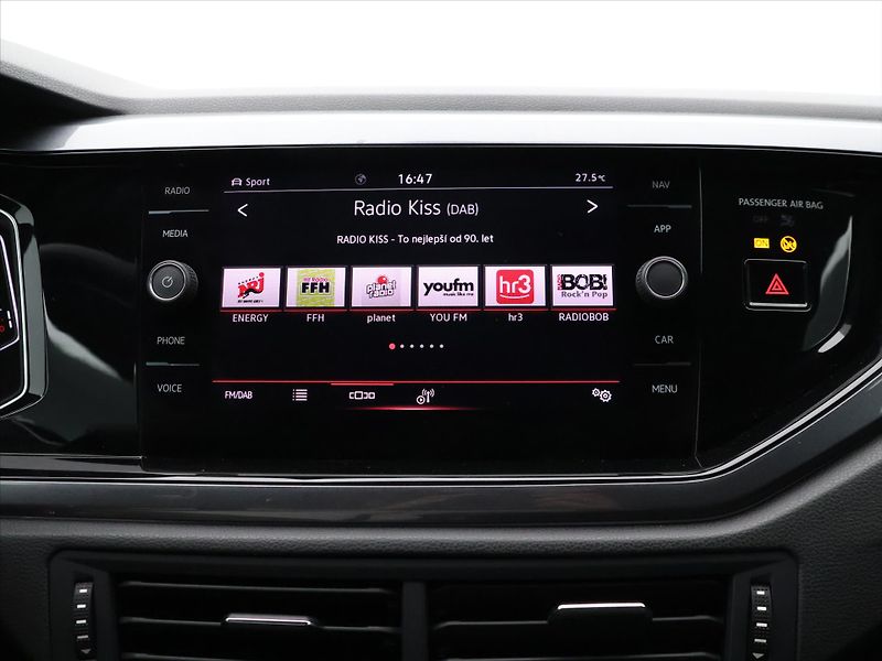 Volkswagen Polo 2,0 GTI 147kW DSG Virtual DPH - fotka 21 z 33