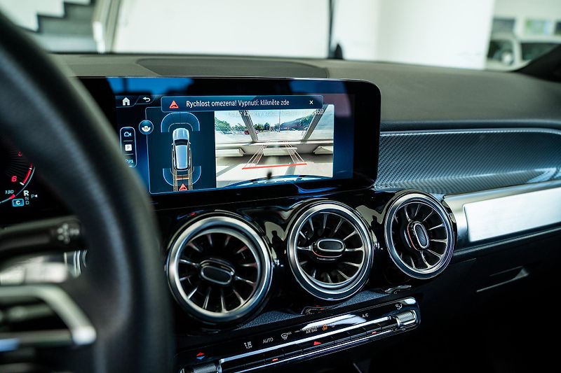 Mercedes-Benz GLB (2025) 200 d 4M/AMGPREMIUM/ESP/LED - fotka 20 z 22