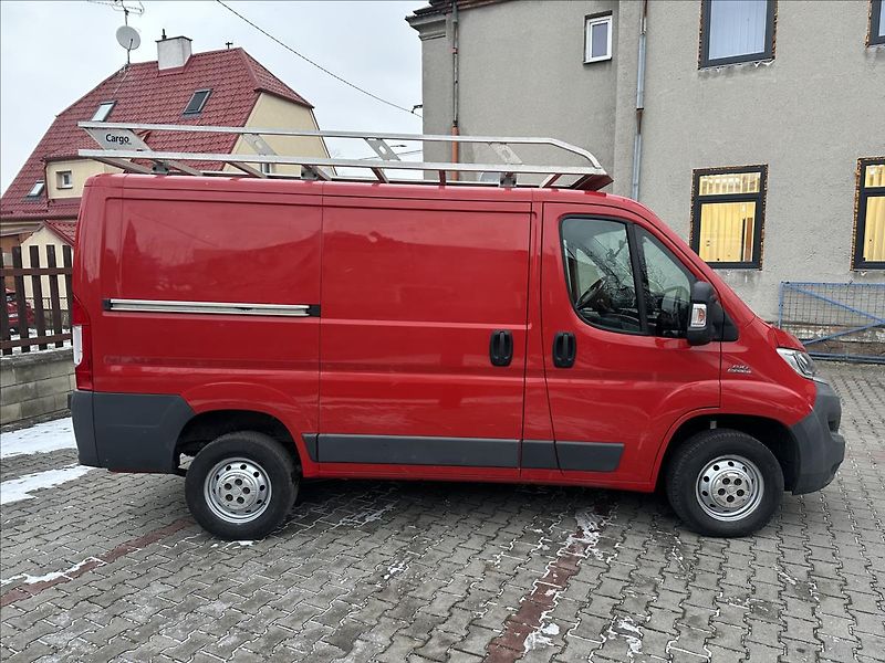 Fiat Ducato 2,3 TAŽNÉ, ZAHRÁDKA - fotka 2 z 24