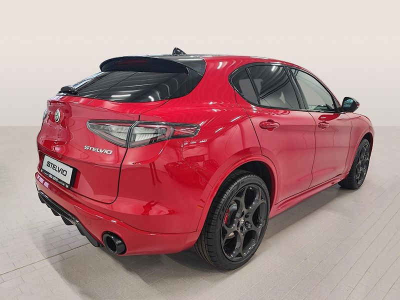 Alfa Romeo Stelvio (2024) 2.0 Turbo 280k Q4 TRIBUTO ITAL - fotka 5 z 11