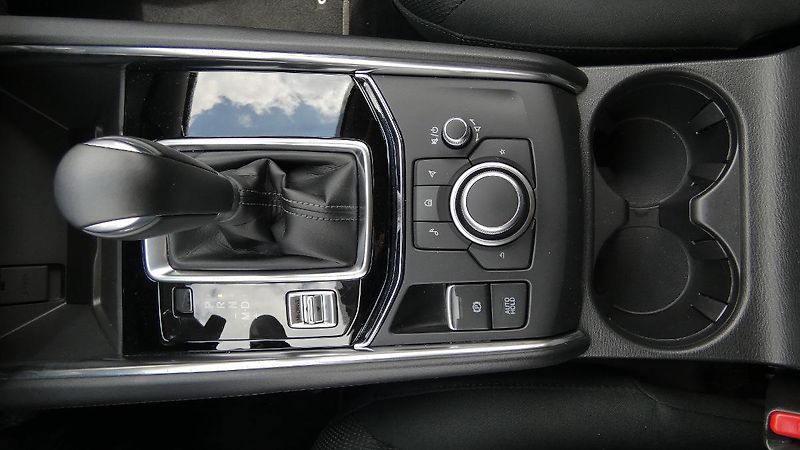 Mazda CX-5 Exclusive-line 2.0 Skyactiv-G1 - fotka 18 z 26
