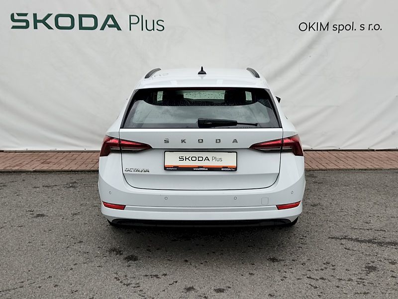 Škoda Octavia (2023) Combi Ambition 2,0 Tdi 110 kw - fotka 34 z 36