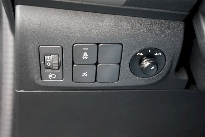 Citroën C-Elysée (2019) 61 kW Feel - fotka 19 z 21