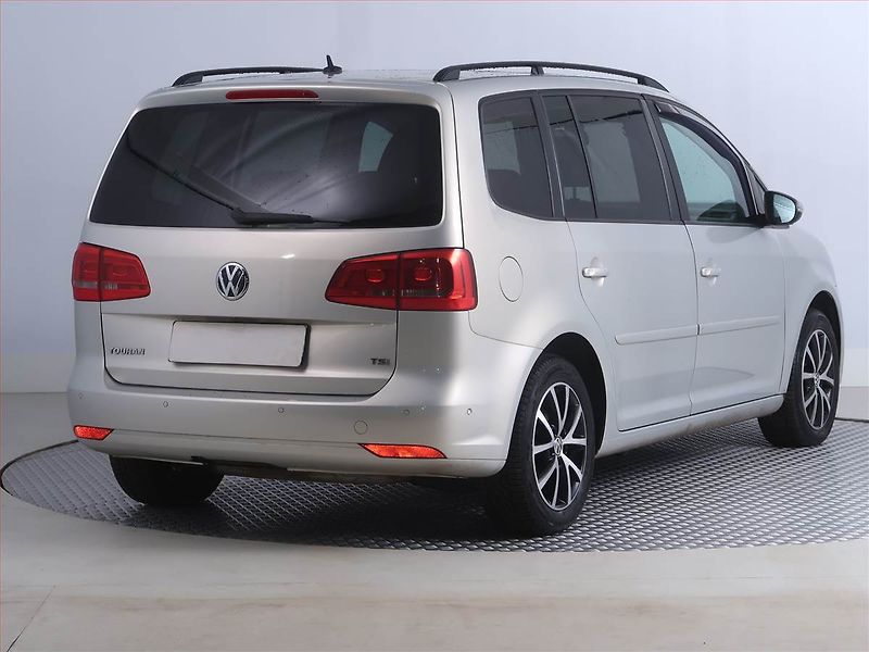 Volkswagen Touran (2012) Comfortline 1.4 TSI, 7 míst - fotka 5 z 22