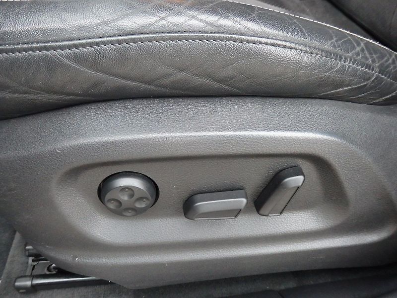 Audi Q5 3.0 TDI 176 kW S LINE - fotka 16 z 29