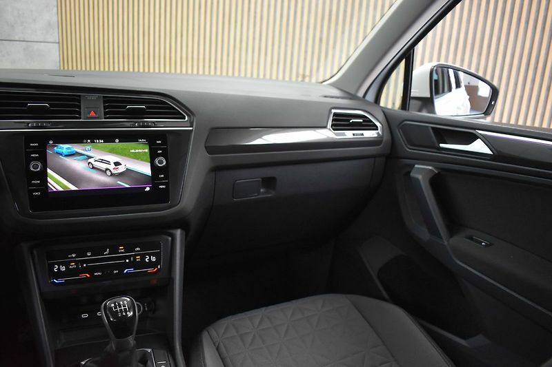 Volkswagen Tiguan 2.0TDI ACC*LED*VIRTUAL*DPH* - fotka 9 z 41