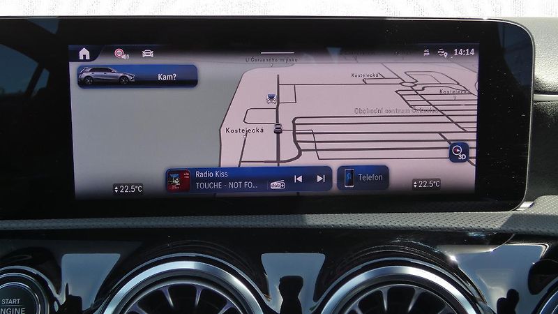 Mercedes-Benz Třídy A 220d DCT - fotka 14 z 22
