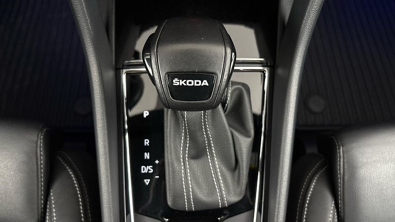 Škoda Kodiaq 2.0 TDI DSG Sportline - fotka 29 z 35