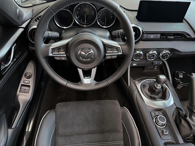 Mazda MX-5 (2026) 1.5 G132 Homura RF PEVNÁ STŘ. - fotka 9 z 21