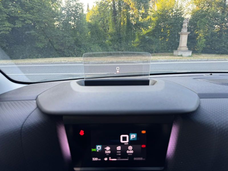 Citroën C4 1.2i 130 S&s 1.MAJITEL ČR DPH  - fotka 24 z 30