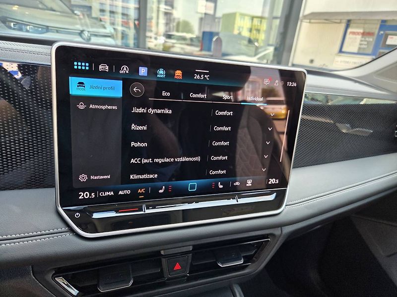 Volkswagen Tiguan (2024) 1.5 eTSI DSG 110kW - fotka 25 z 40