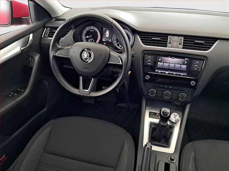 Škoda Octavia (2019) Ambition 1.5 TSI, ČR,1.maj - fotka 7 z 16