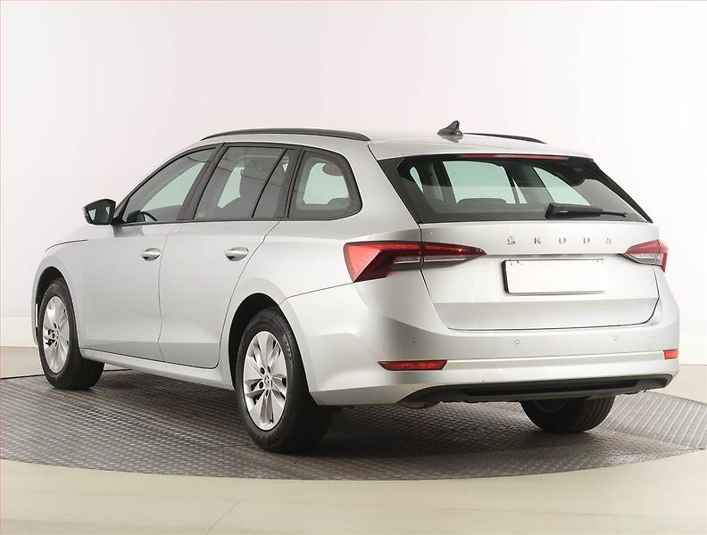 Škoda Octavia (2023) Ambition 2.0 TDI, digi klima - fotka 4 z 24