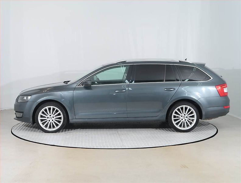 Škoda Octavia (2015) Laurin&Klement 2.0 TDI, 4X4 - fotka 3 z 19