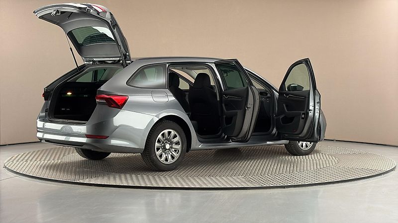 Škoda Octavia 2.0 TDI Ambition Combi - fotka 6 z 27