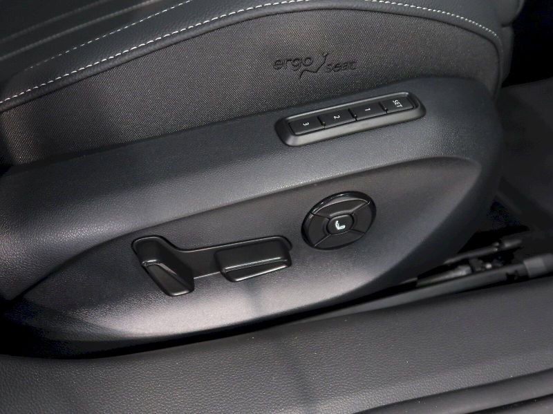 Škoda Superb (2025) SPORTLINE 2.0TSI 195KW 4x4 DSG - fotka 15 z 48