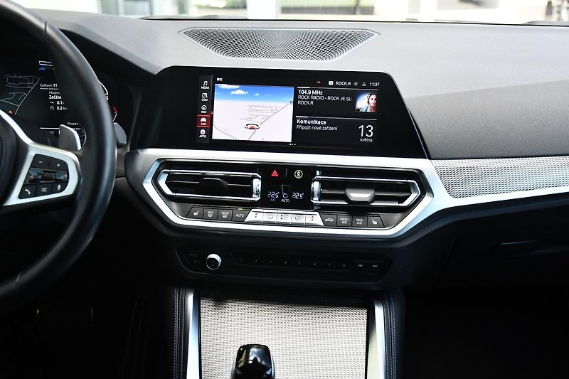 BMW Řada 4 420d xDrive M-SPORT ČR 1.MAJ - fotka 12 z 43