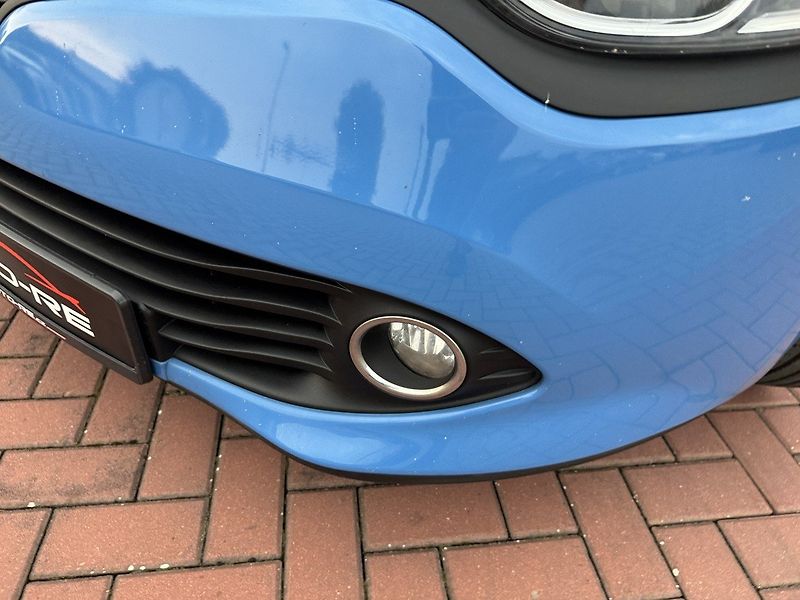 Renault Clio (2013) 1.2i Navi Klima Tempomat BT - fotka 39 z 50