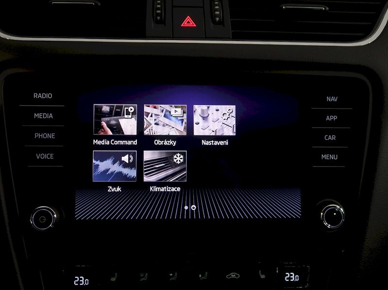 Škoda Octavia (2019) LAURIN&KLEMENT 2.0TDI 110KW DS - fotka 23 z 48
